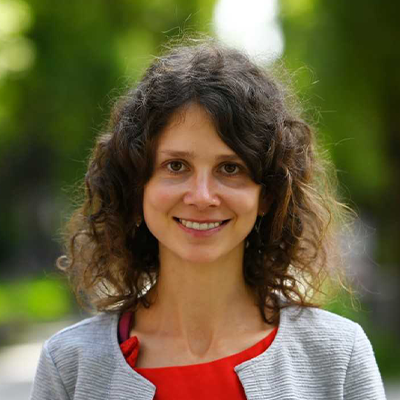 Dr. Ann-Kristin Mayrhofer 